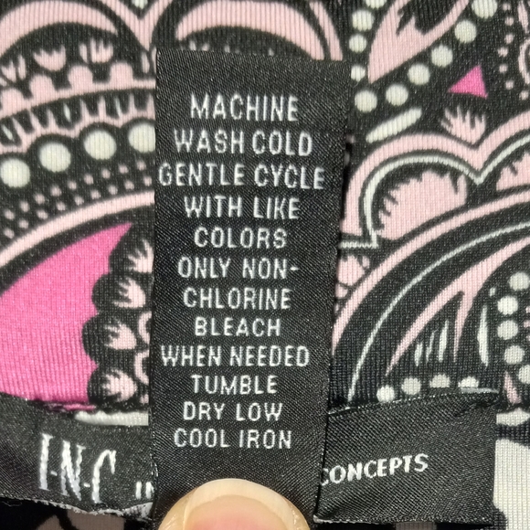 INC EUC Halter Dress Sz S, Black & White Animal Print w/ Pink Accents - Picture 6 of 7